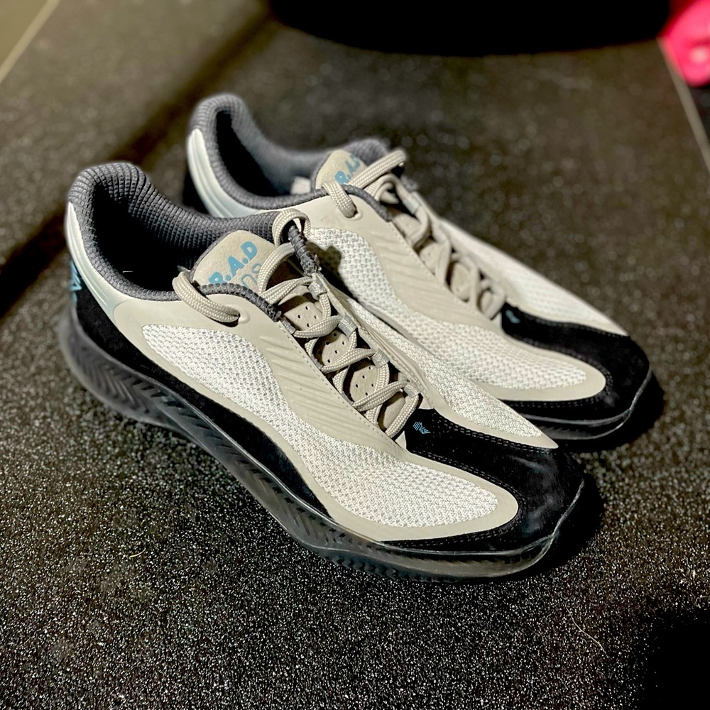 R.A.D. One 10.5 Mens Rare Shoes in Black/White